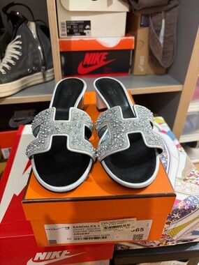 Hermes Oasis silver sandals